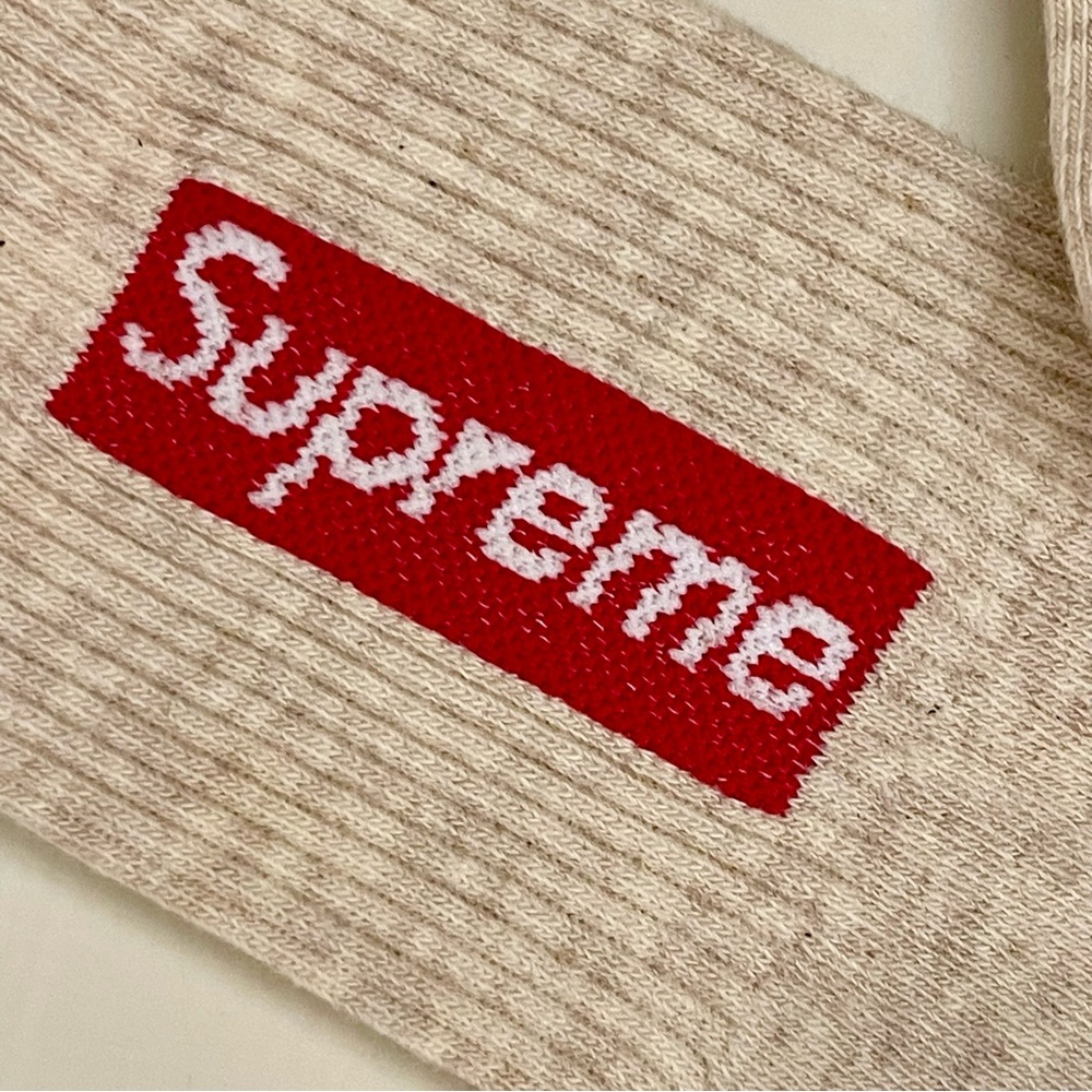 [NEW] Supreme Jacquard Box Logo Crew Socks - Oatmeal / Beige - Picture 3 of 3